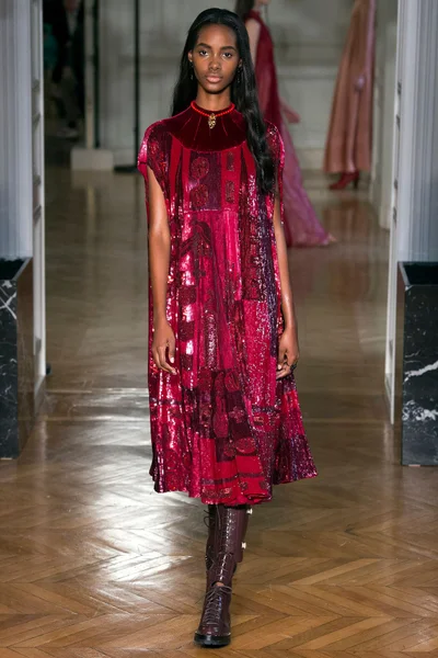 Look 54